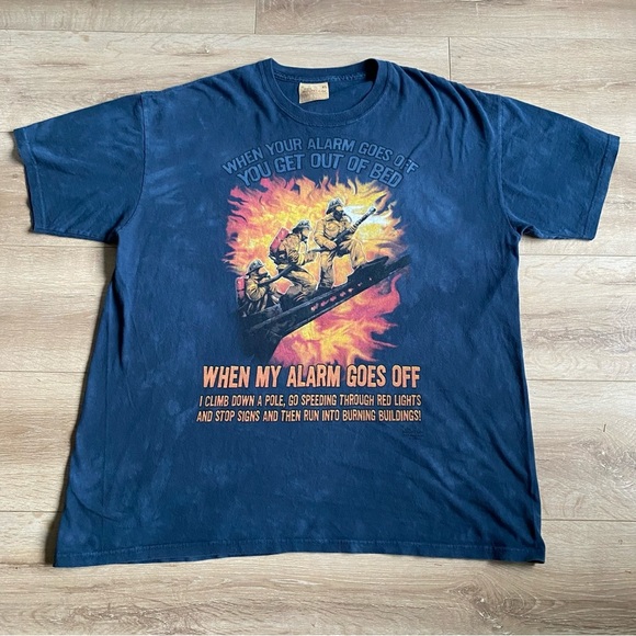Vintage The Mountain Fireman Fire Fighter Teeshirt Dyed Printed in USA T-Shirt - Picture 1 of 6